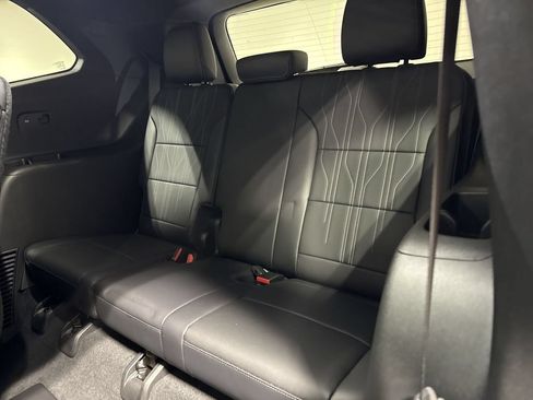 Used 2026 Buick Enclave Avenir w/ Super Cruise Package AWD/4WD image 25