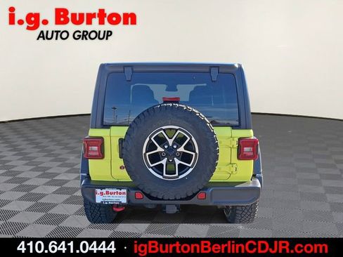 Used 2024 Jeep Wrangler Unlimited Rubicon image 5