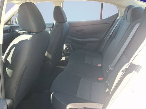 Used 2024 Nissan Sentra SV FWD image 7