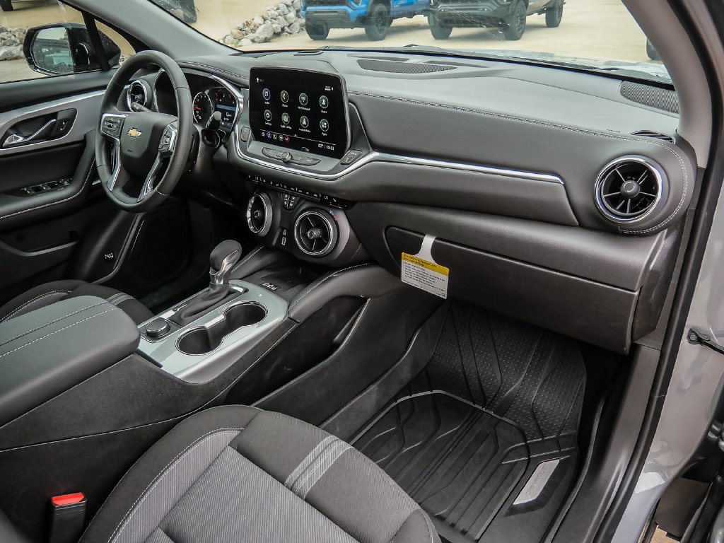 New 2026 Chevrolet Blazer LT w/ Convenience Package AWD/4WD image 15