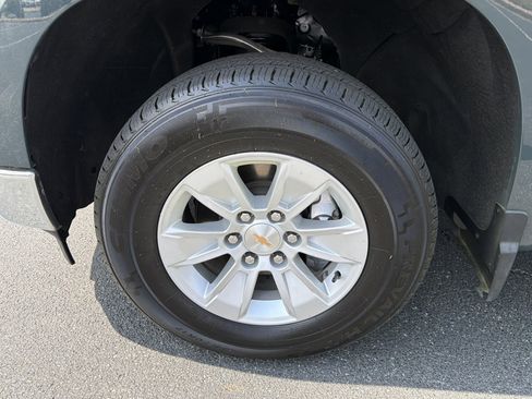 Used 2025 Chevrolet Silverado 1500 LT image 11