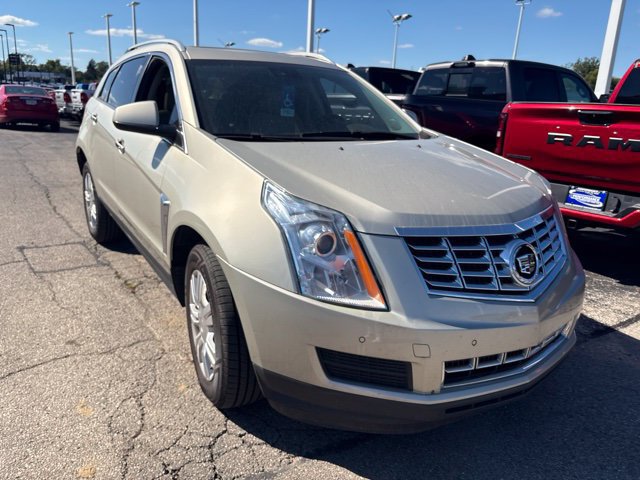 Used 2014 Cadillac SRX Luxury w/ Driver Awareness Package FWD image 3