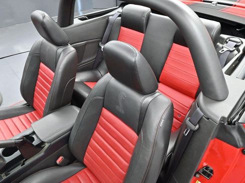Used 2007 Ford Mustang Shelby GT500 RWD image 17