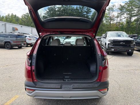 Certified 2025 Hyundai Tucson SEL AWD/4WD image 4