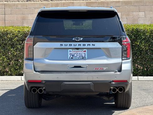 Certified 2026 Chevrolet Suburban RST RWD image 5