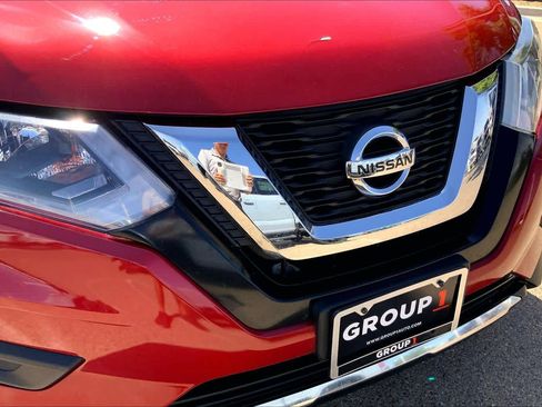 Used 2017 Nissan Rogue S FWD image 37