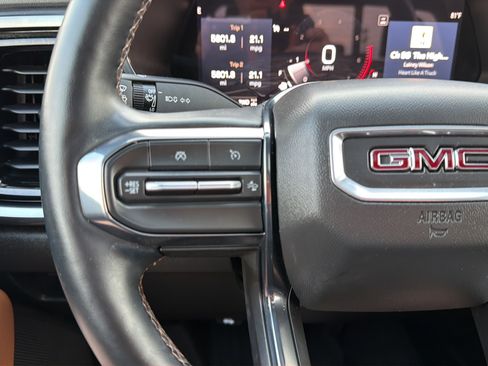Used 2024 GMC Canyon AT4 w/ AT4 Premium Package AWD/4WD image 18