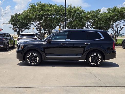 Certified 2025 Kia Telluride S AWD/4WD image 12