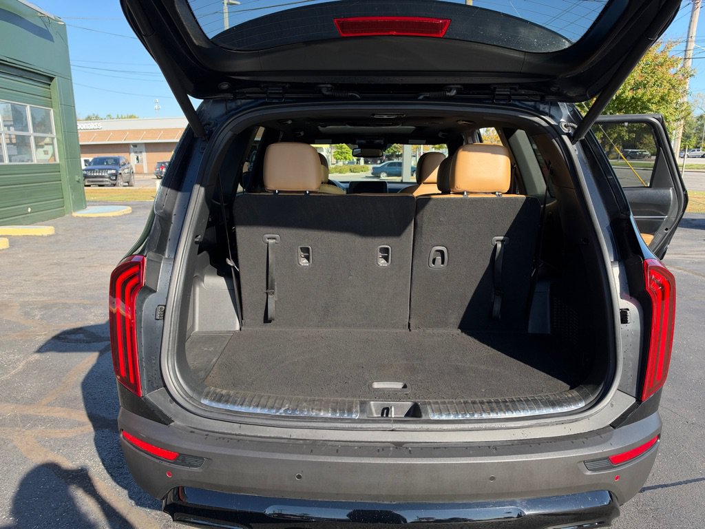 Used 2021 Kia Telluride SX w/ Nightfall Edition Package AWD/4WD image 13