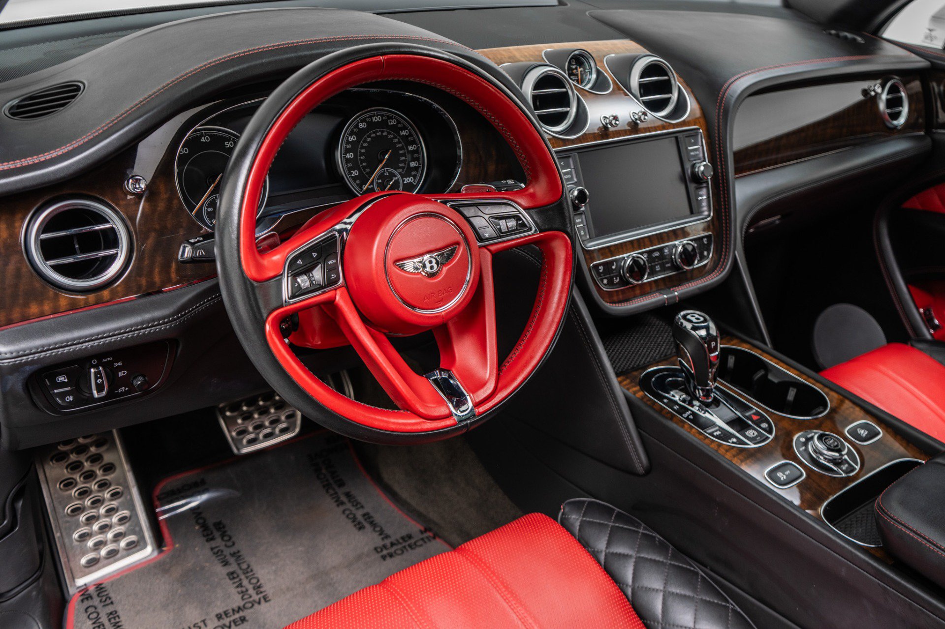 Used 2018 Bentley Bentayga Activity AWD/4WD image 13