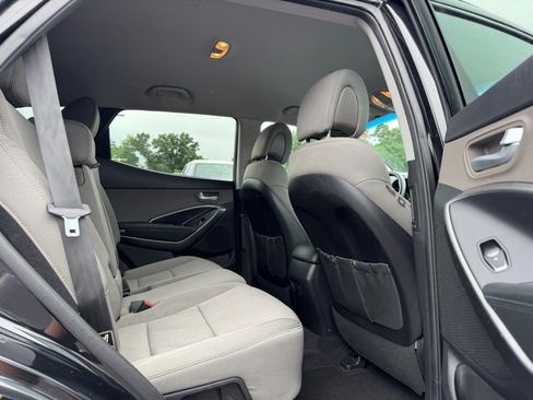 Used 2018 Hyundai Santa Fe Sport w/ 2.4L Value Package 02 AWD/4WD image 10