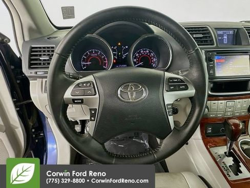 Used 2013 Toyota Highlander Limited AWD/4WD image 11