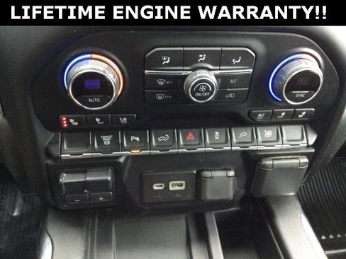 Used 2020 Chevrolet Silverado 3500 LTZ w/ LTZ Plus Package image 16