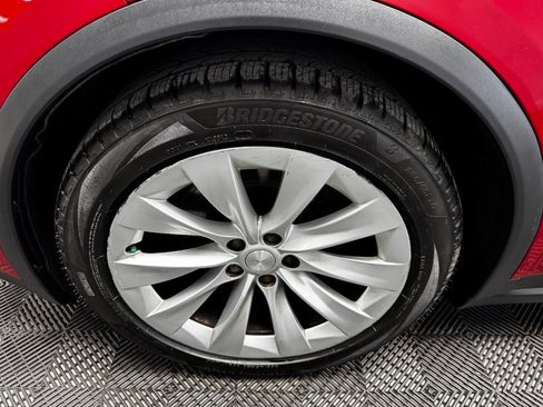 Used 2017 Tesla Model X 75D image 19