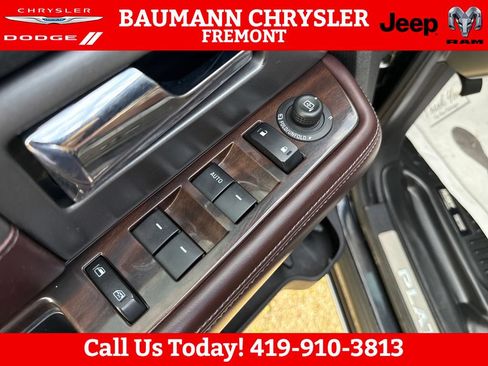 Used 2017 Ford Expedition EL Platinum AWD/4WD image 11