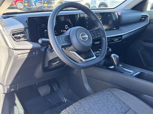 New 2026 Nissan Kicks SV image 12