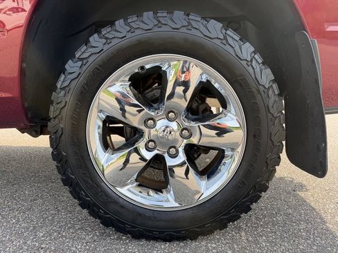 Used 2019 RAM 1500 Express AWD/4WD image 13