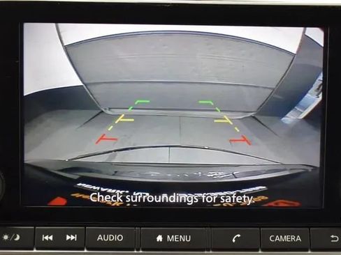 Used 2025 Nissan Rogue SV FWD image 31