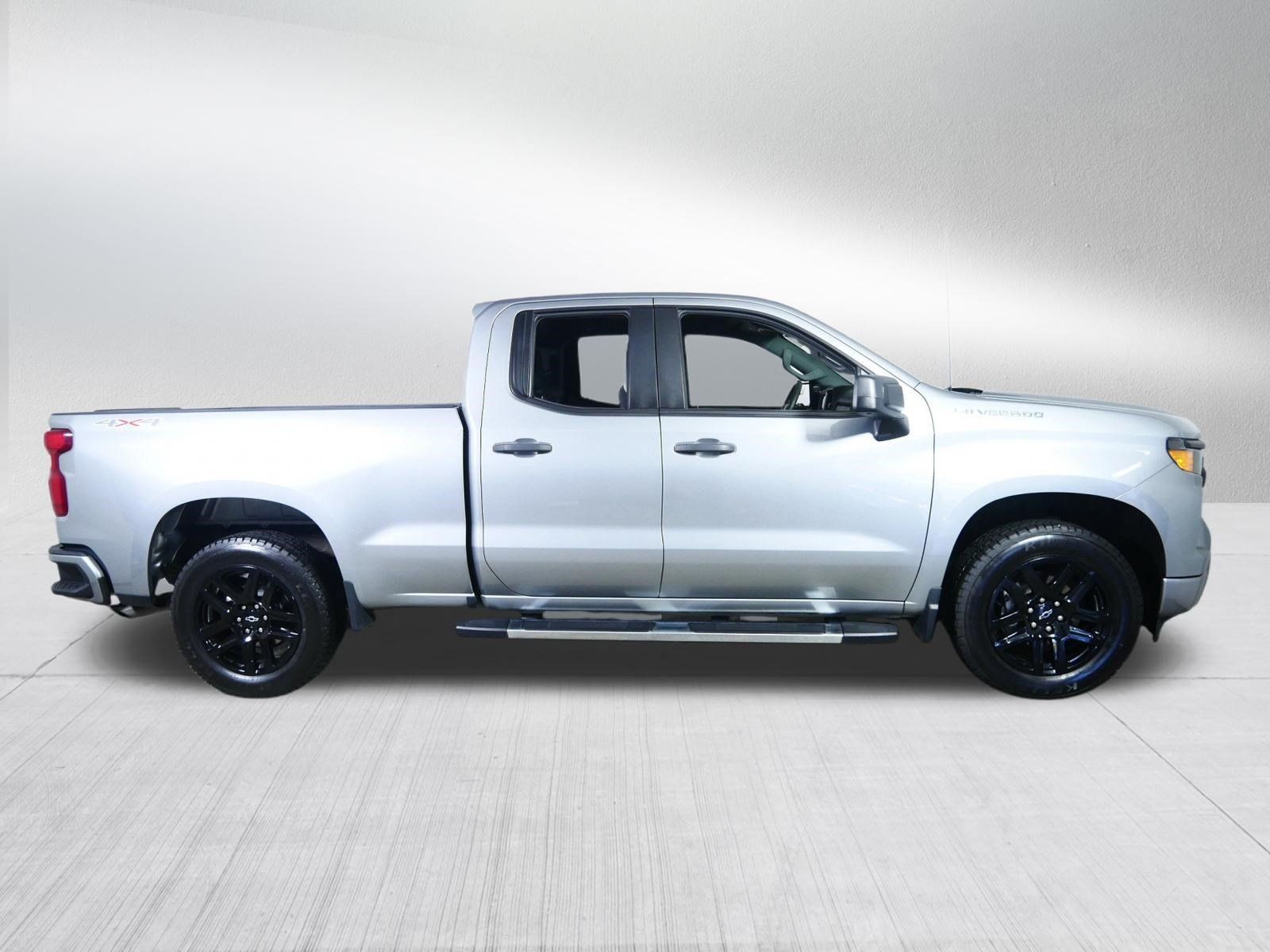 Used 2023 Chevrolet Silverado 1500 Custom AWD/4WD image 8