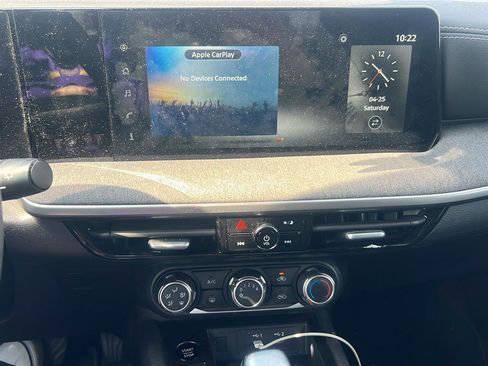 Certified 2025 Nissan Kicks SV FWD image 14