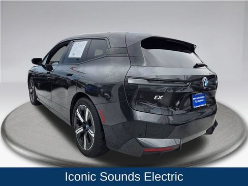 Used 2023 BMW iX xDrive50 w/ Premium Package AWD/4WD image 15