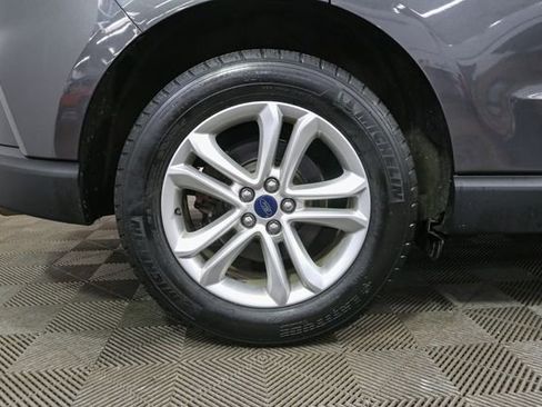 Used 2019 Ford Edge SEL w/ Equipment Group 201A AWD/4WD image 16