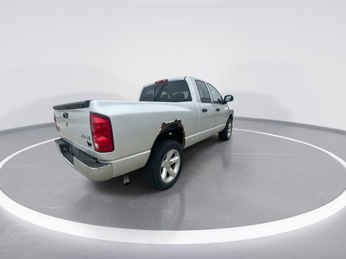 Used 2008 Dodge Ram 1500 Truck SLT image 8