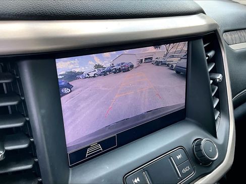 Used 2020 GMC Acadia Denali AWD/4WD image 26