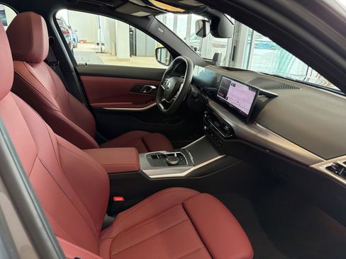 Used 2025 BMW 330i xDrive Sedan w/ M Sport Package image 39