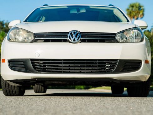 Used 2010 Volkswagen Jetta TDI FWD image 26