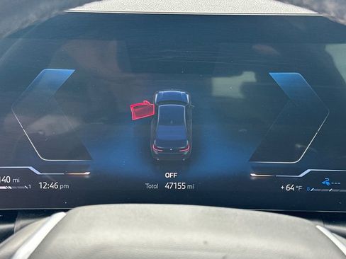 Used 2023 BMW 330e w/ Premium Package image 28