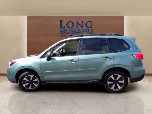Used 2017 Subaru Forester 2.5i Premium AWD/4WD image 16