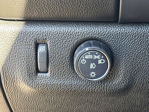 Used 2020 GMC Canyon SLE w/ Elevation Edition image 31