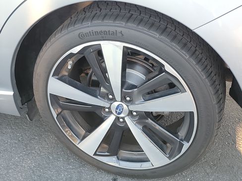 Used 2017 Subaru Impreza 2.0i Sport AWD/4WD image 5