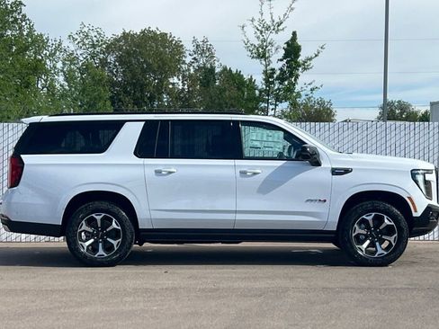 New 2026 GMC Yukon XL AT4 w/ AT4 Premium Plus Package AWD/4WD image 3