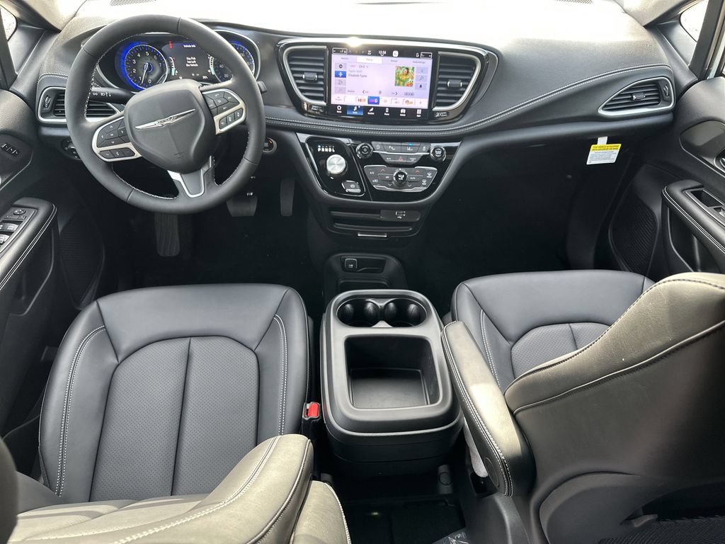 New 2026 Chrysler Pacifica Select FWD image 20