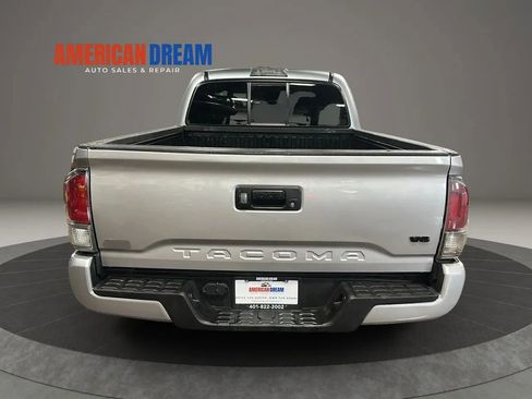 Used 2023 Toyota Tacoma TRD Sport AWD/4WD image 4