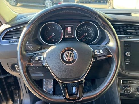 Used 2019 Volkswagen Tiguan SE image 14