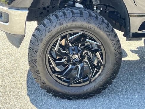 Used 2024 Ford F150 XLT image 12