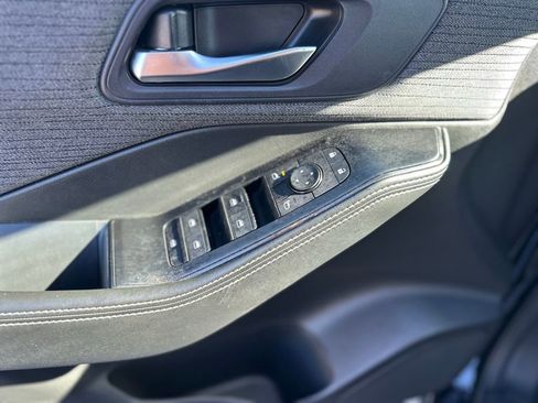 Used 2023 Nissan Rogue SV AWD/4WD image 31