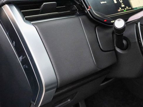 New 2026 Land Rover Range Rover SE AWD/4WD image 32