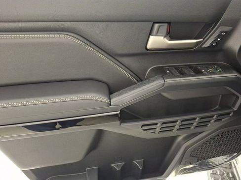 New 2026 Toyota 4Runner Limited AWD/4WD image 11