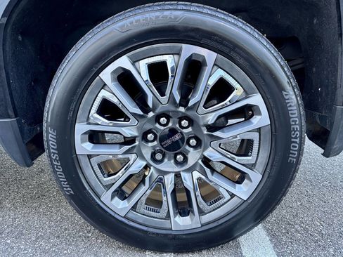 Used 2023 GMC Sierra 1500 Denali Ultimate image 17