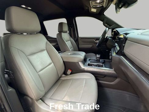Used 2022 Chevrolet Silverado 1500 LTZ AWD/4WD image 11