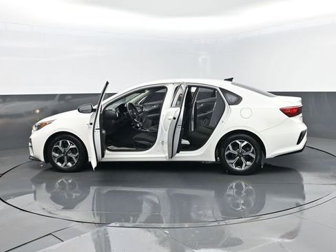 Used 2021 Kia Forte LXS image 27