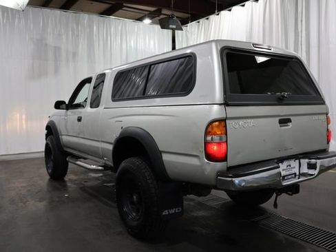 Used 2001 Toyota Tacoma 4x4 Xtracab w/ SR5 Pkg w/ Chrome Pkg image 5
