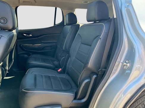 Used 2023 GMC Acadia Denali w/ Denali Ultimate Package FWD image 26