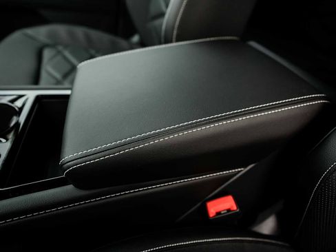 New 2025 Volkswagen Atlas SE image 31