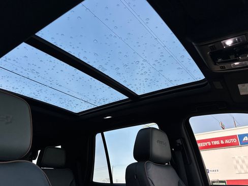 Used 2026 GMC Yukon AT4 image 20