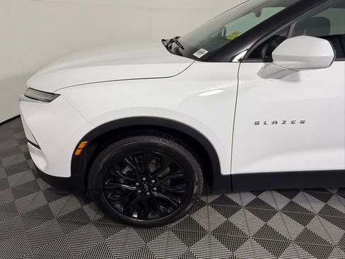 Used 2023 Chevrolet Blazer LT w/ Convenience Package image 12